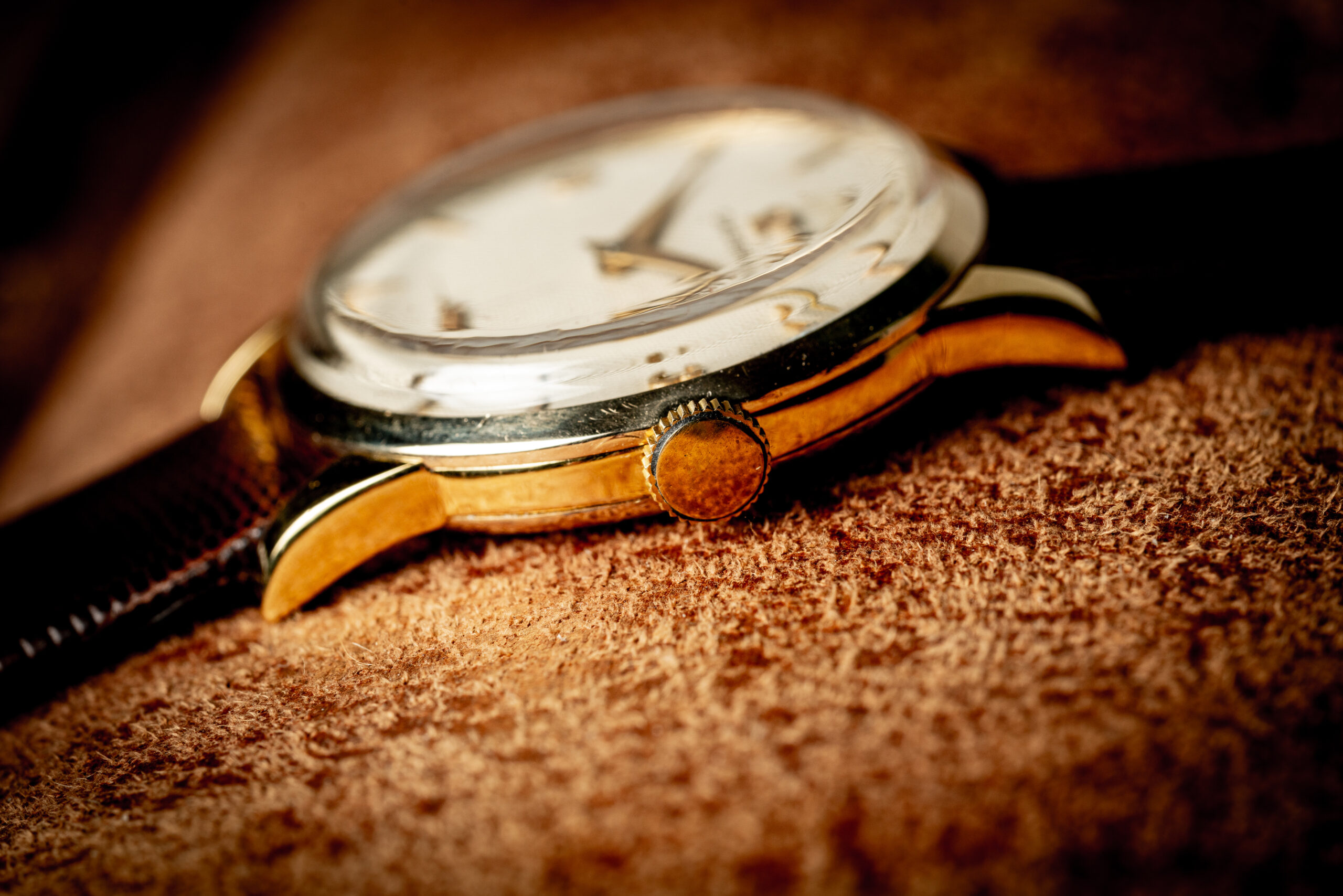 Vintage Omega Gold Filled Honeycomb 2512-11 1954 watch crown