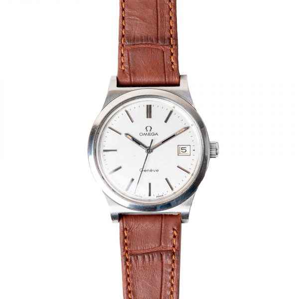 Vintage Omega Genève 136.0102 brushed silver dial watch