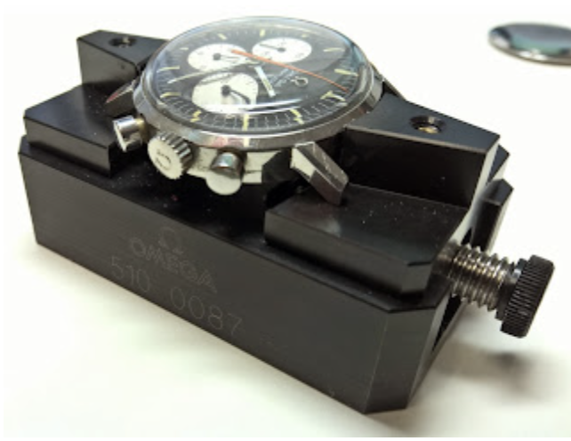 Schermafbeelding 2022-10-13 om 00.00.08 Omega Seamaster 321 chronograph reverse panda 145.005-67