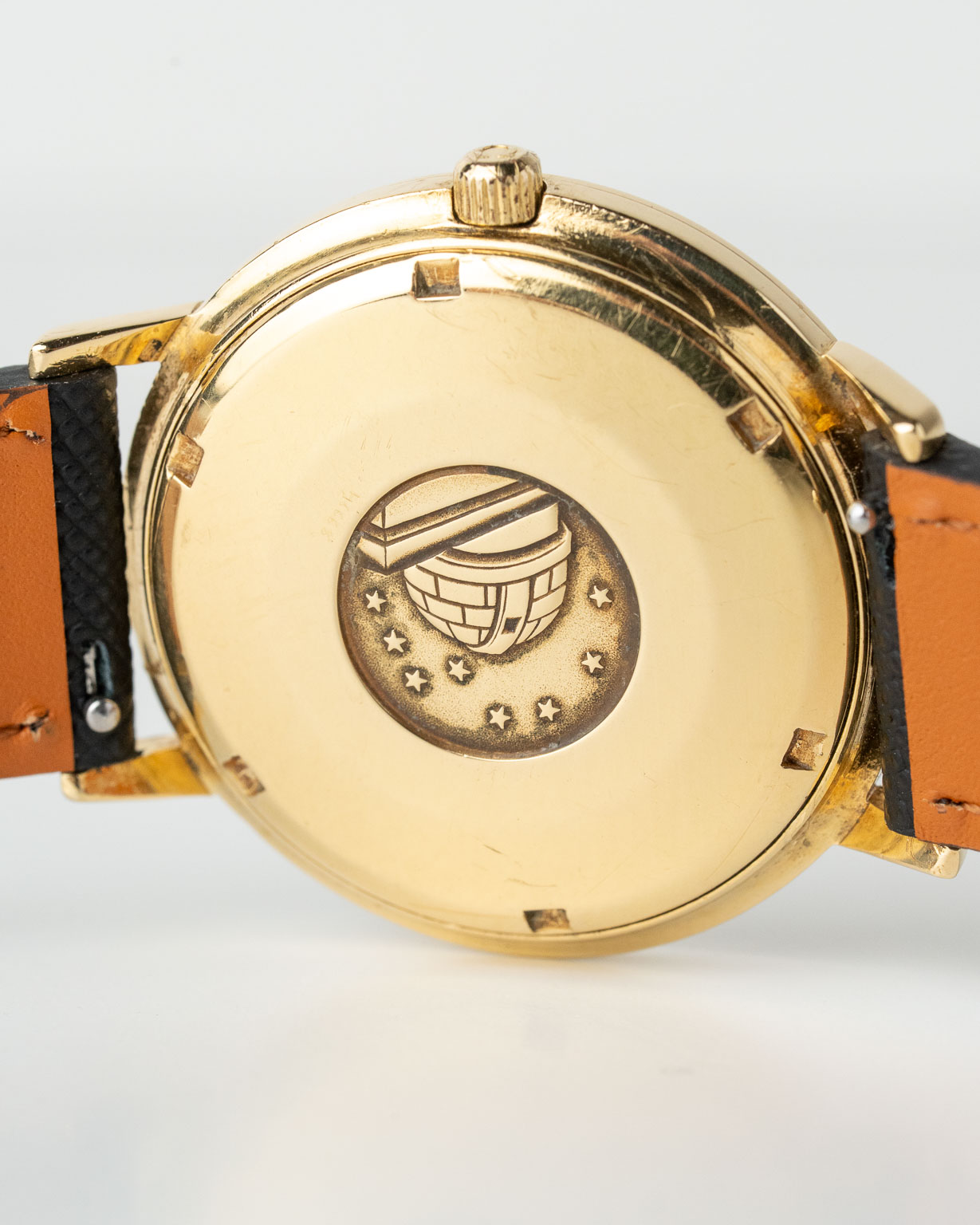 Vintage Omega Constellation 18k Onyx Date 168.004/14 from 1966 caseback