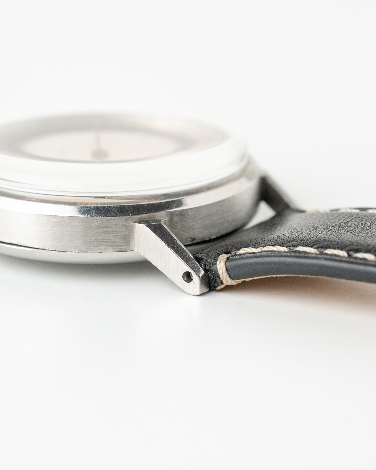 Vintage Omega Bullseye 30T2 from 1942 lug