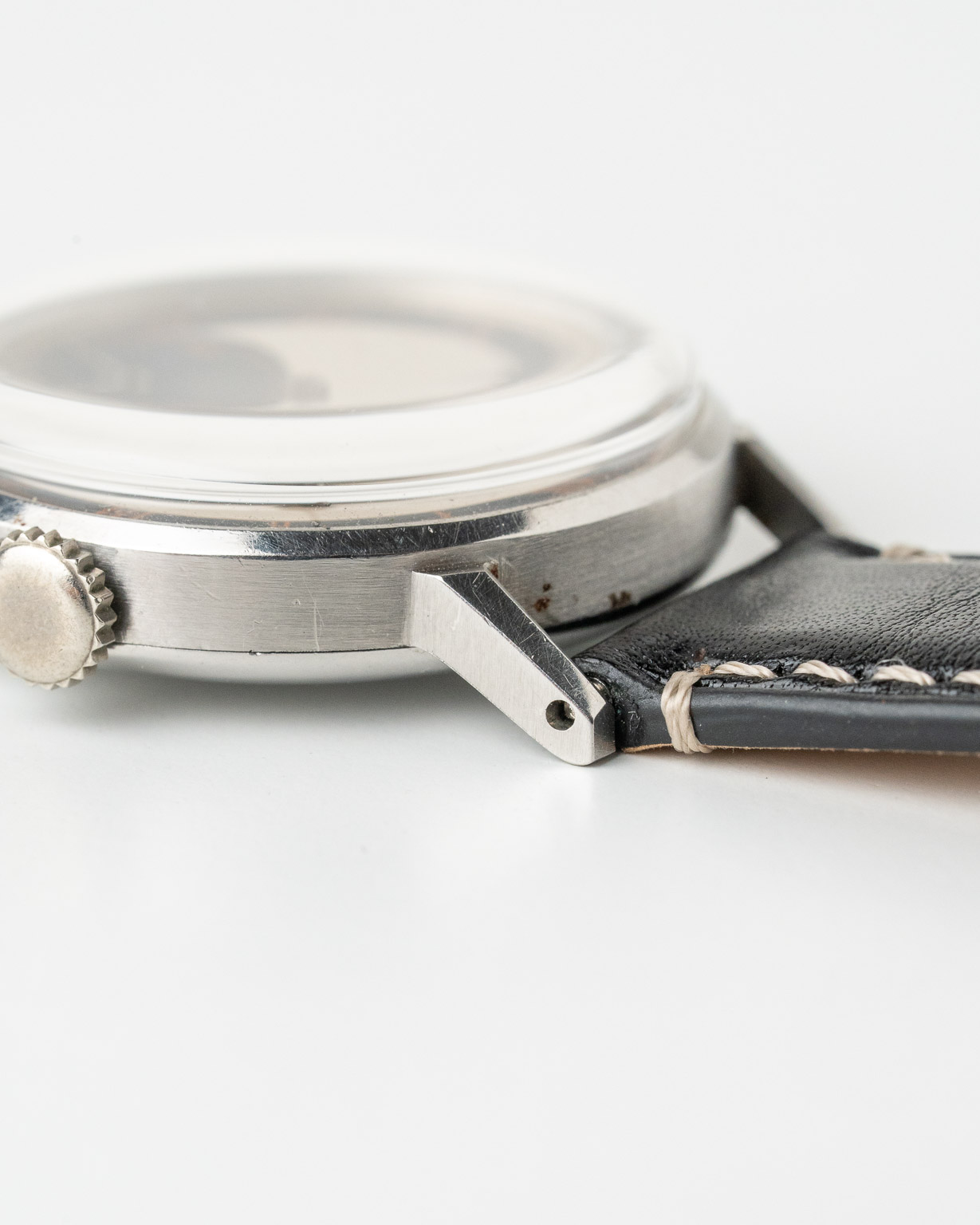 Vintage Omega Bullseye 30T2 from 1942 lug 2