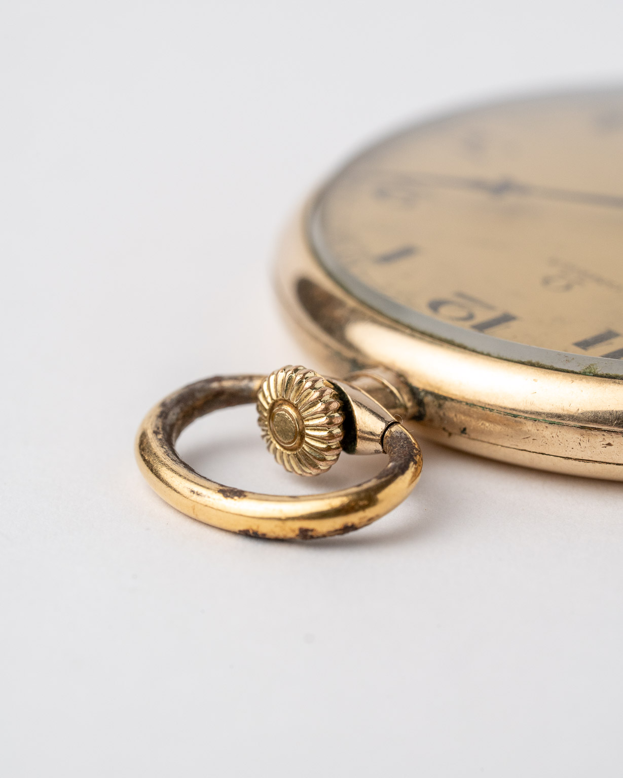 Vintage Omega Pocketwatch with sub seconds from 1933 crown