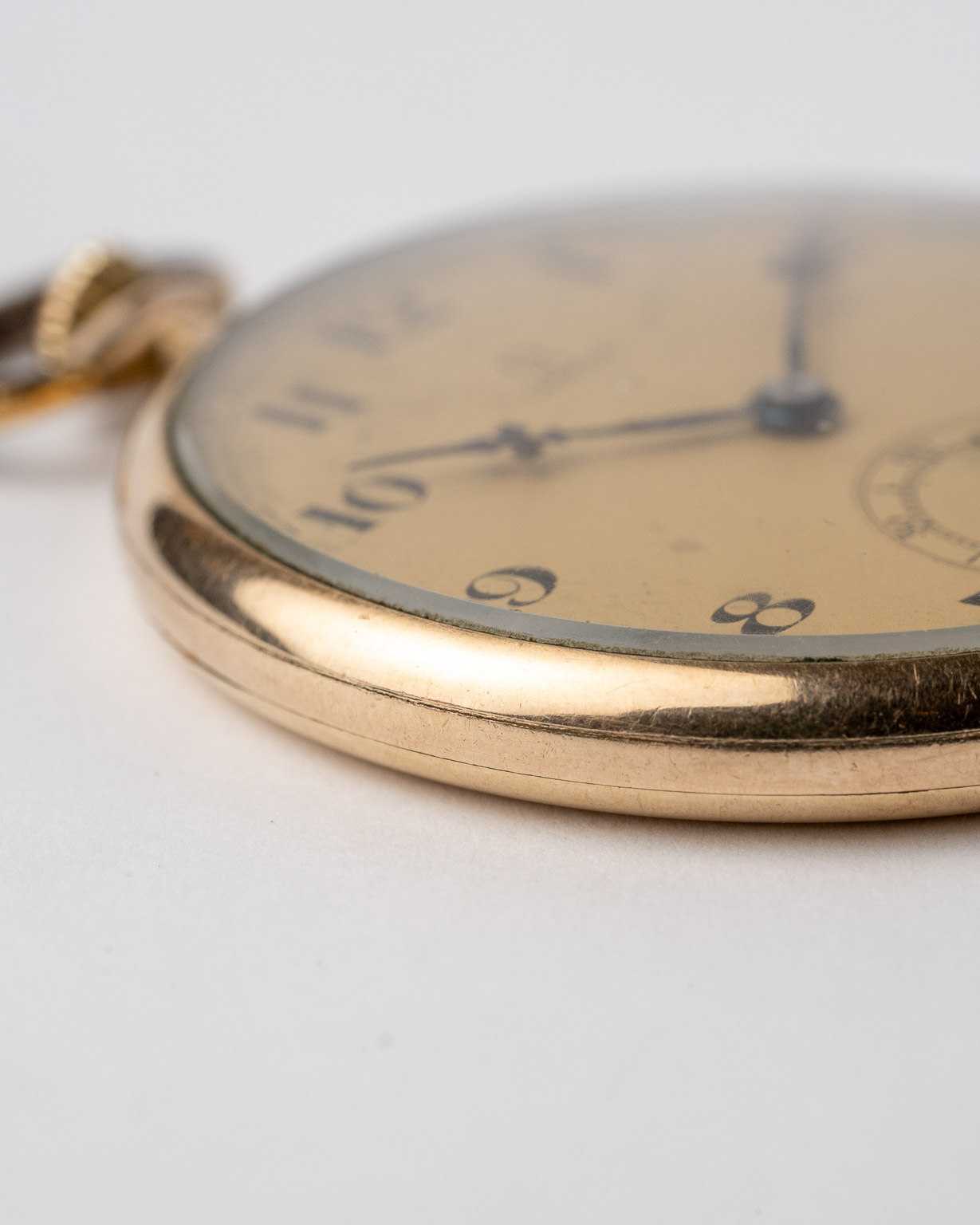 Vintage Omega Pocketwatch with sub seconds from 1933 side and crown