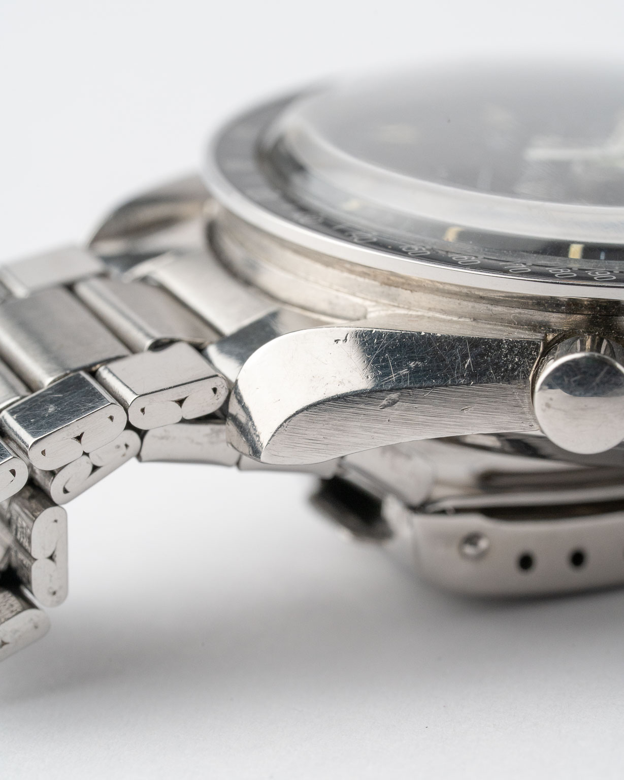 Vintage Omega Speedmaster Professional ¨220 misprint bezel¨ with flatlink bracelet 145.022-69 from 1970 lug and bracelet