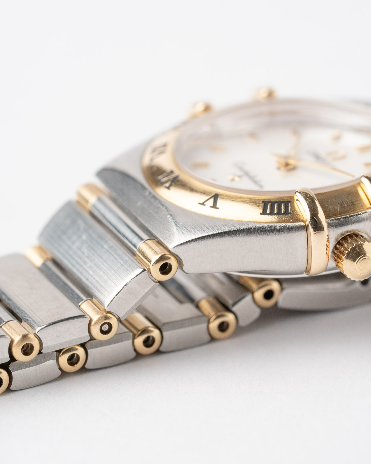 Vintage Omega Constellation Manhattan Quarz für Damen 796.1203 von 1998 Stollen und Armband