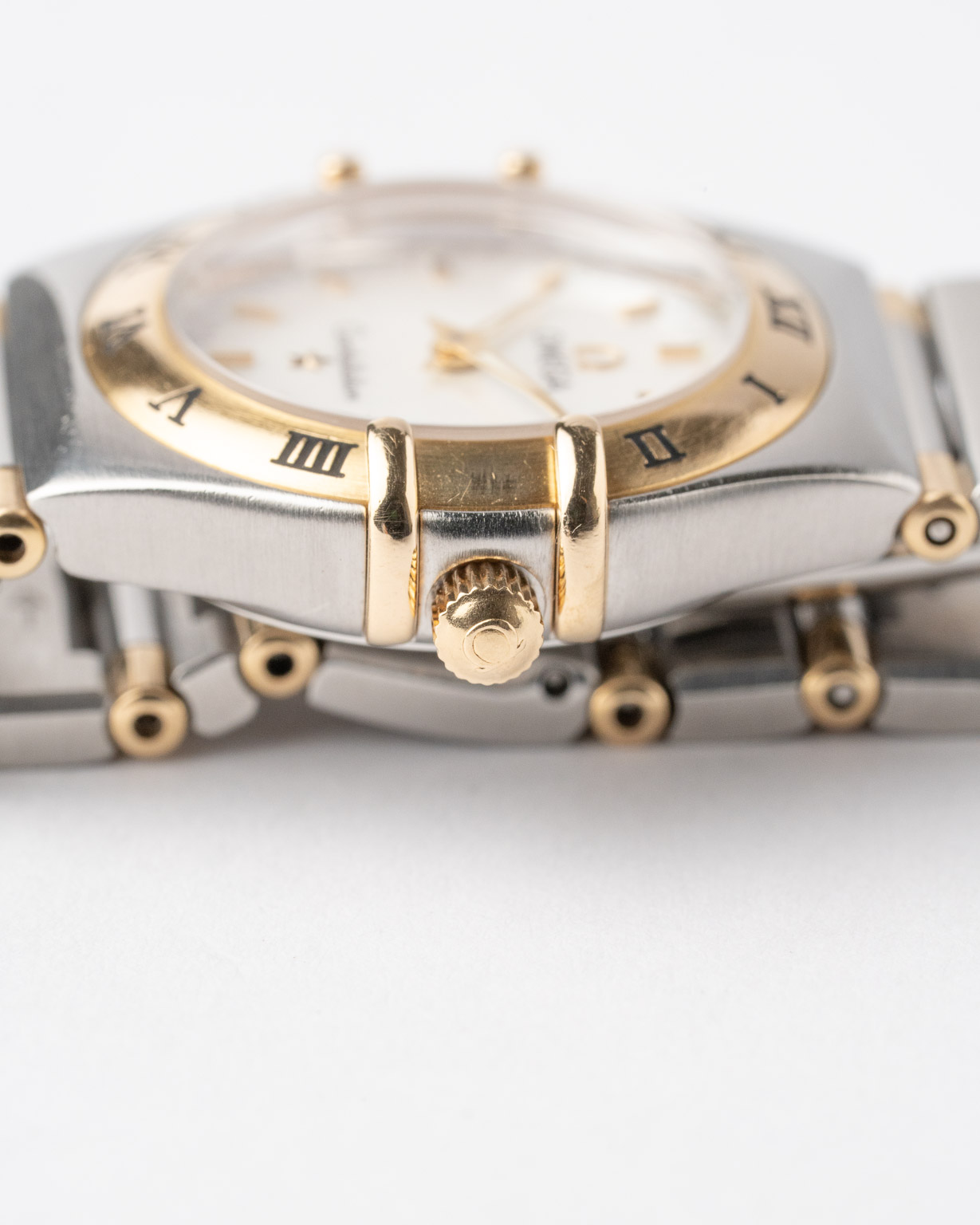 Vintage Omega Constellation Manhattan Quarz für Damen 796.1203 von 1998 Krone