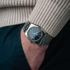 Vintage Omega Seamaster Cosmic with integrated bracelet 166.0195/366.0838 from 1974 watch wristshot
