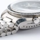 Vintage Omega Speedmaster Professional 'Straight writing' ref. 145.022 from 1971 watch pusher