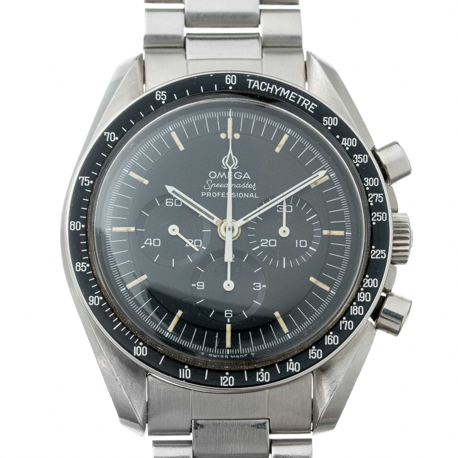 Vintage Omega Speedmaster Professional 'Straight writing' ref. 145.022 from 1971 watch front