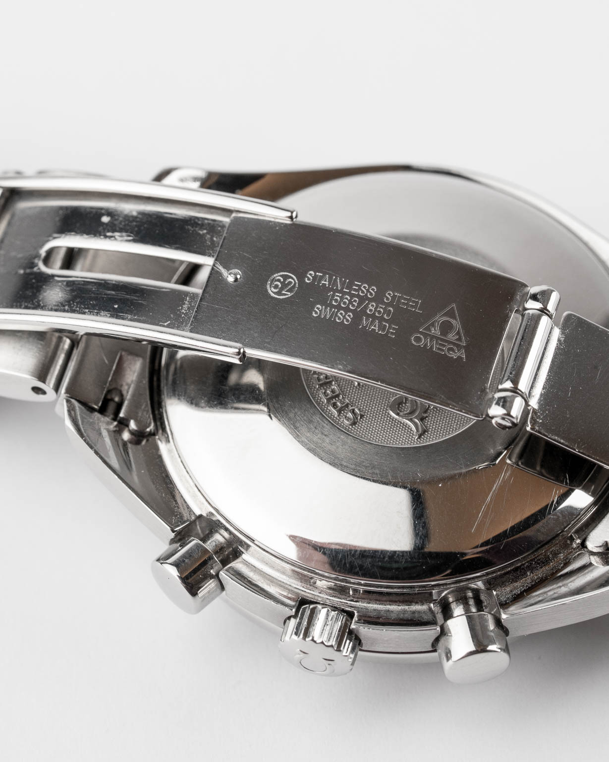 Vintage Omega Speedmaster Reduced Date black dial 3513.50 from 1998 watch clasp