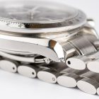 Vintage Omega Speedmaster Reduced Date black dial 3513.50 from 1998 watch lugs