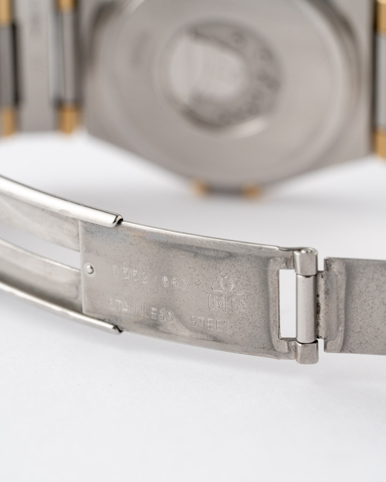 Vintage Omega Constellation Manhattan quartz for Ladies with honeycomb dial 13123000 from 2002 watch dial clasp inside