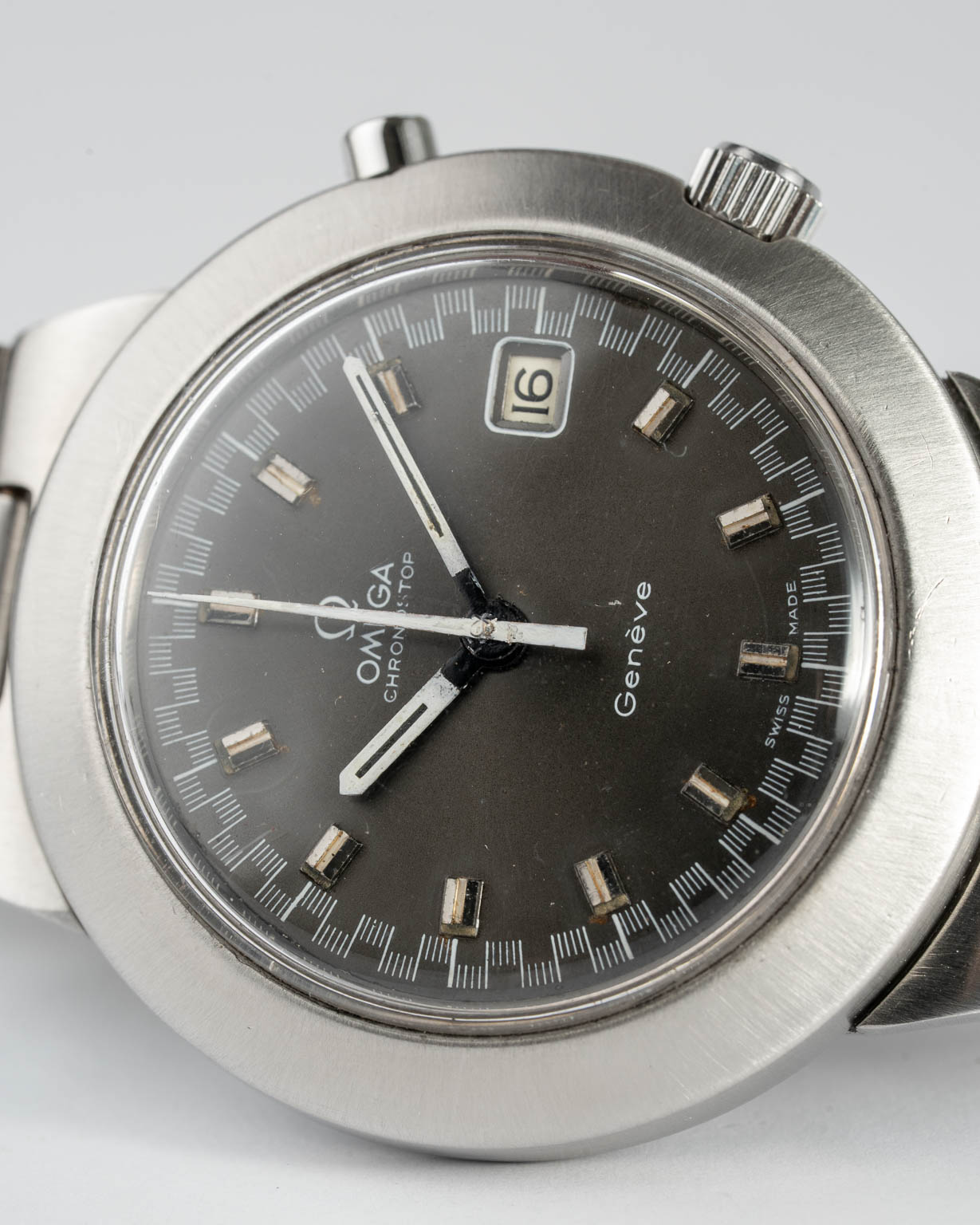 Vintage Omega Genéve Racing Jumbo Chronostop 146.012 from 1970s laying watch