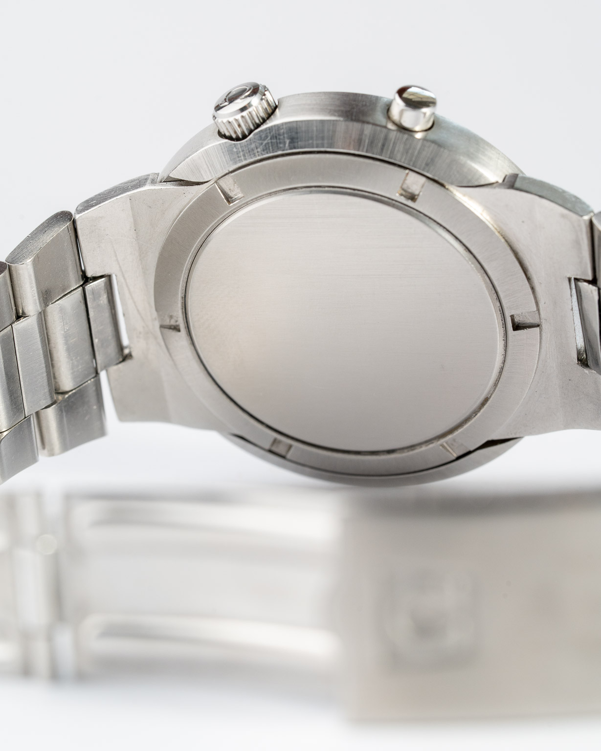 vVintage Omega Genéve Racing Jumbo Chronostop 146.012 from 1970s caseback