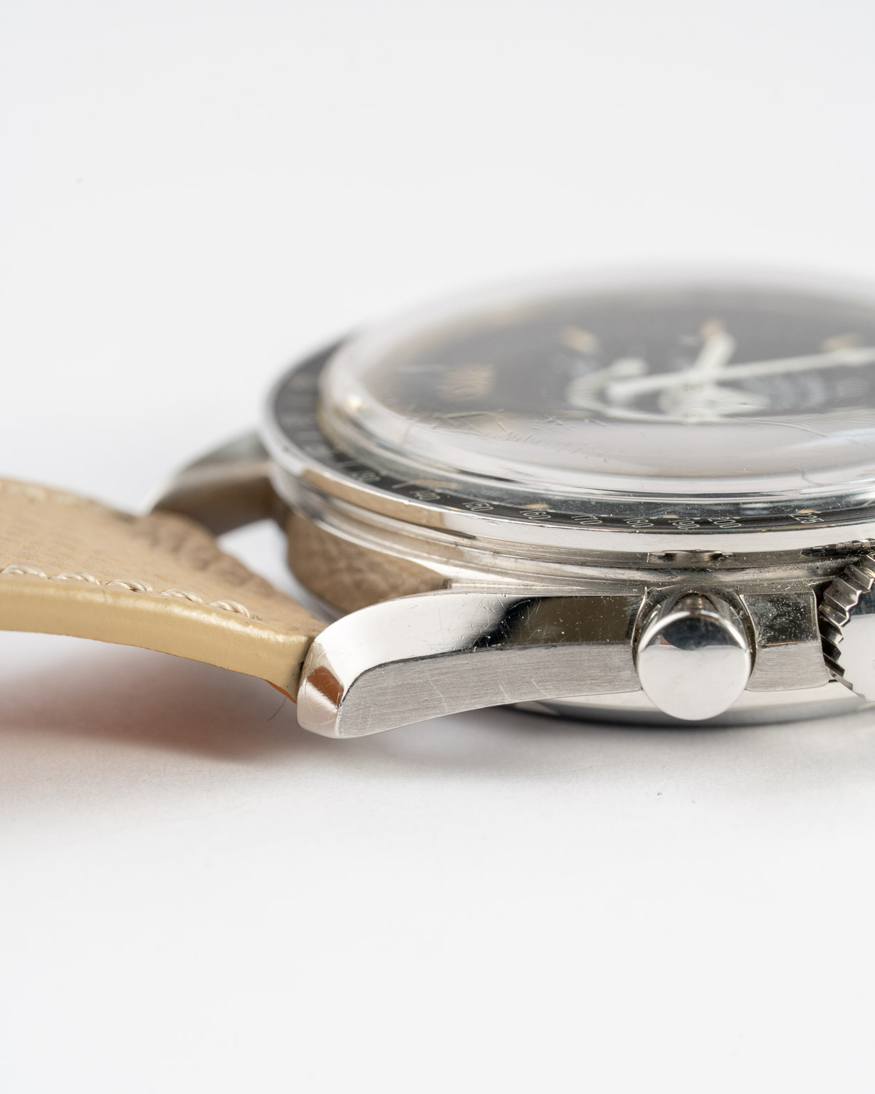 Vintage Omega Speedmaster Professional 3590.50 from 1995 Leather lug and pusher