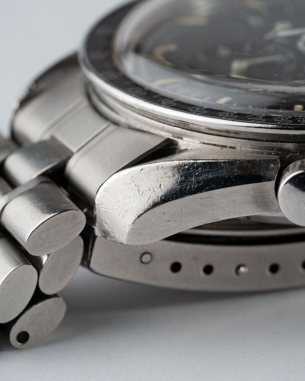 Omega Speedmaster professional with 'Asymmetric T' dial and DON bezel reference 105.012-63 from 1964 lug 3