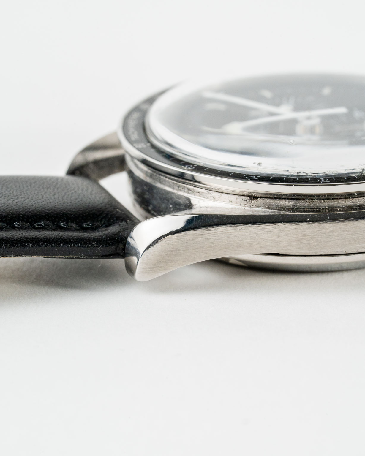 Vintage Omega Speedmaster Professional reference 145.0022 from 2000 lug