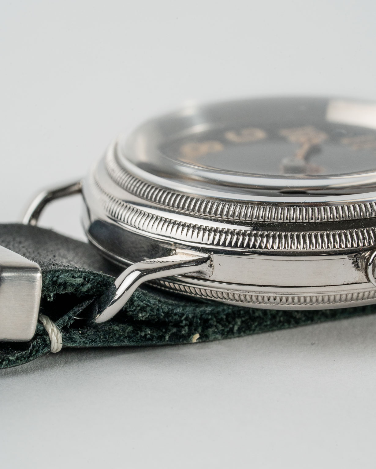 Vintage Omega Pilots watch with original black gilt dial reference CK 700 from the 1930s lug 2