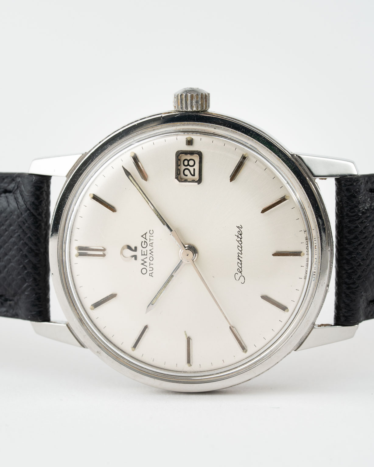 Vintage Omega seamaster 166.002 steel white dial product laying