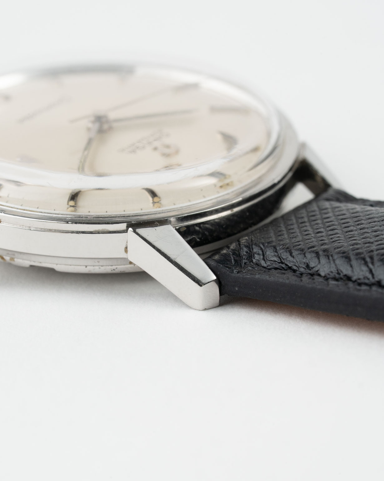 Vintage Omega seamaster 166.002 steel white dial product lug 4