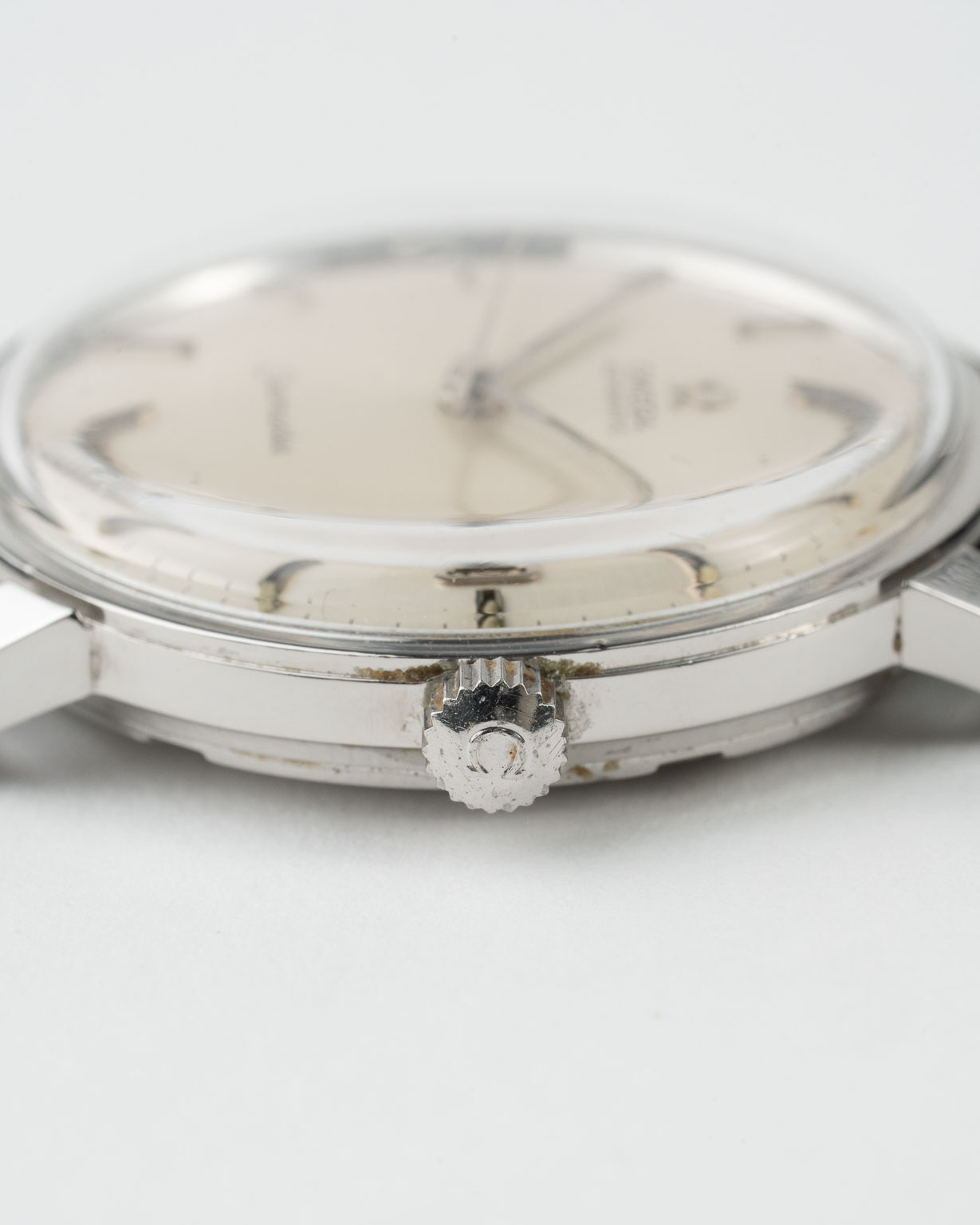 Vintage Omega seamaster 166.002 steel white dial product crown