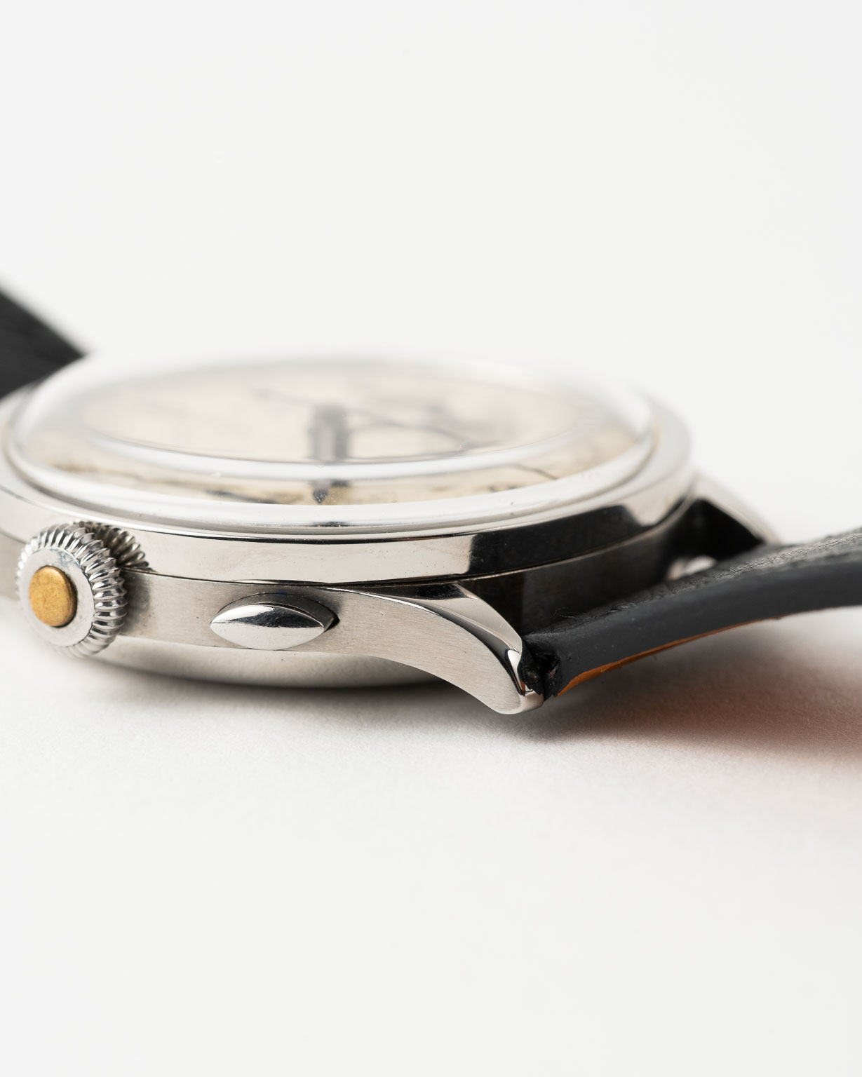 Vintage Omega 33.3 Monopusher Chronograph CK987 from 1937 w/extract pusger