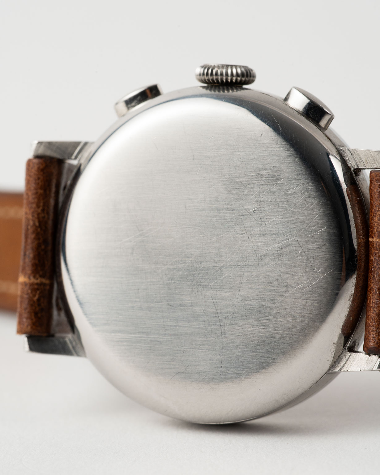 Vintage Omega 33.3 Jumbo Multiscale Chronograph from 1939 caseback