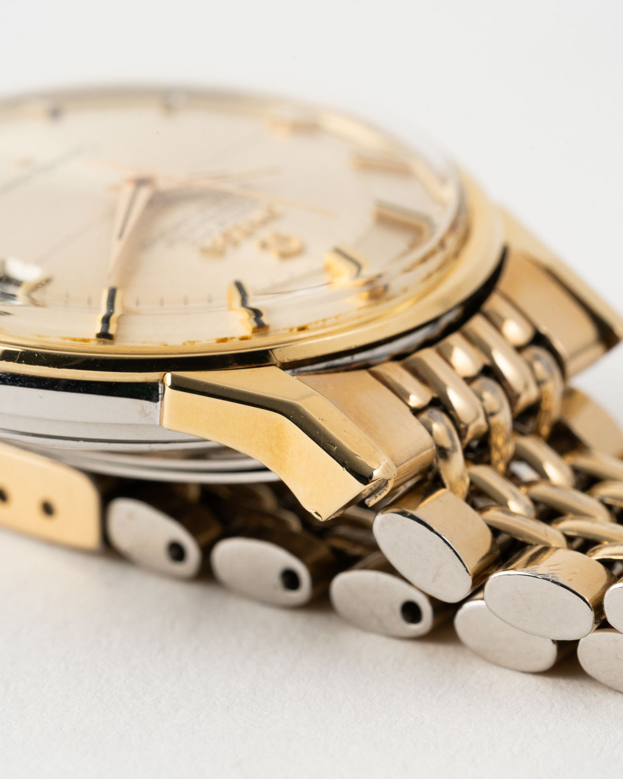 Vintage Omega Constellation Pie Pan BOR bracelet reference 168.005 from 1967 lug 4