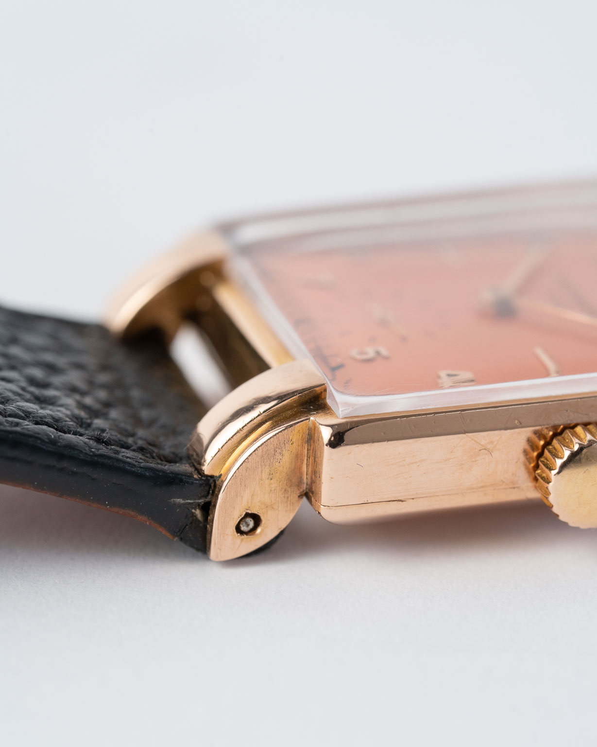 Patek Philippe 1566 Zalmkleurige wijzerplaat 18k roségoud 'Pink on Pink' uit 1948 zijde 3