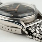 Rolex 6084 Semi Bubbleback, zwarte vergulde wijzerplaat uit 1952