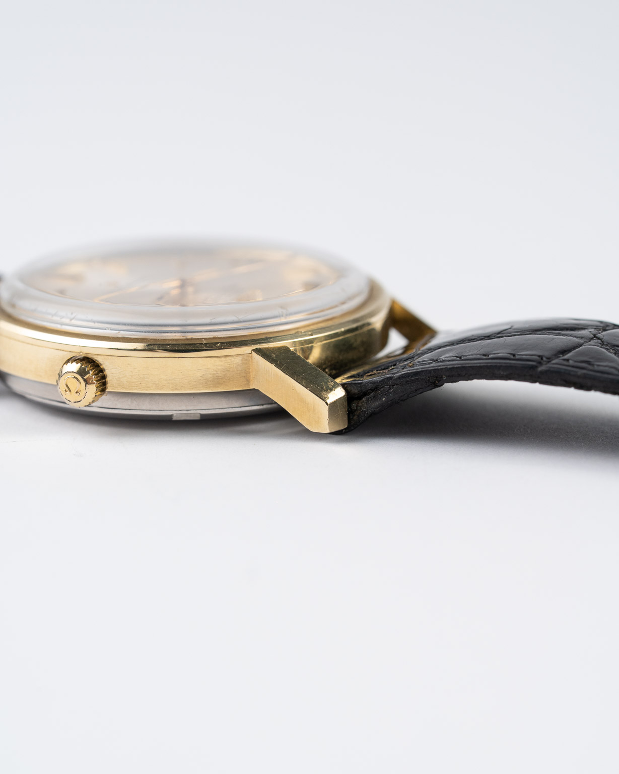 Omega Constellation 168.018 gold capped from approximately 1970 crown side lug