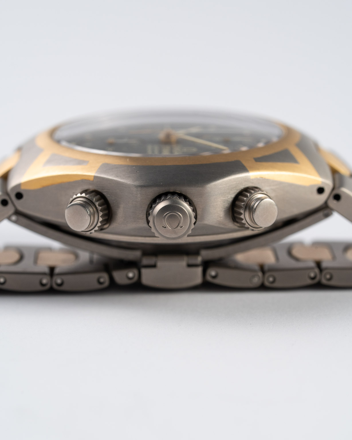 Omega Seamaster Titane Chronograph Automatic 41.5mm with papers from 1993 crown