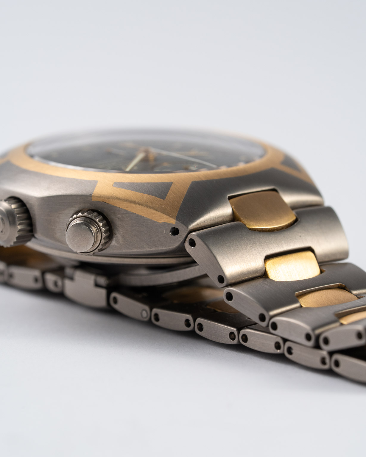 Omega Seamaster Titane Chronograph Automatic 41.5mm with papers from 1993 helium escape valve