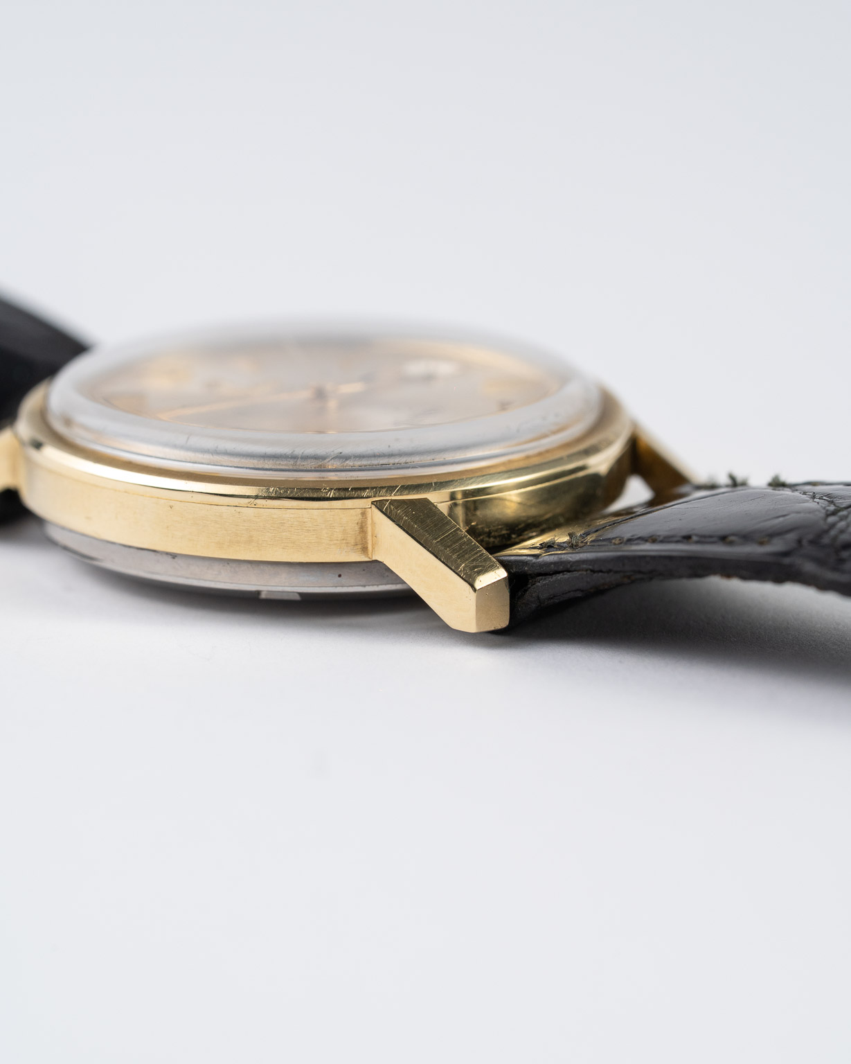 Omega Constellation 168.018 gold capped from approximately 1970 non crown side lower lug