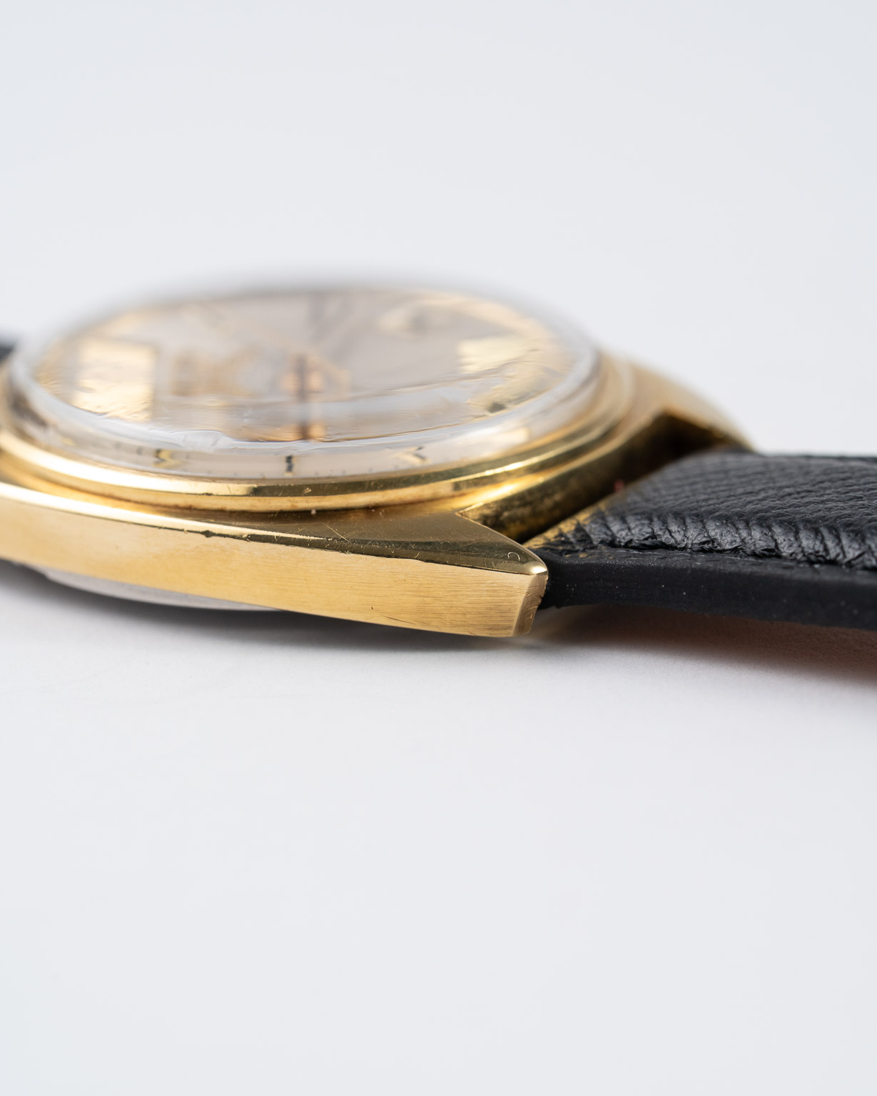 Omega Constellation 168.017 gold plated from approximately 1969 non crown side lug