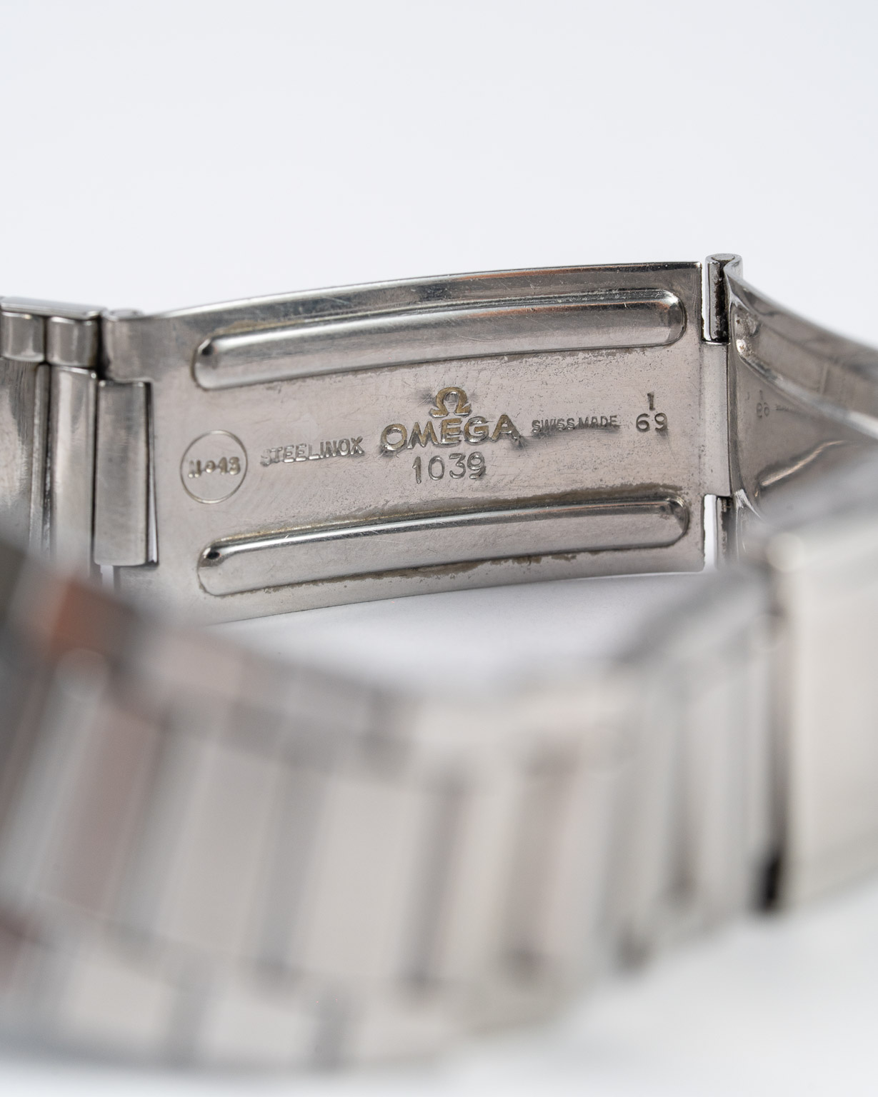 Omega Speedmaster 145.022-68 with flat link bracelet from 1969 clasp
